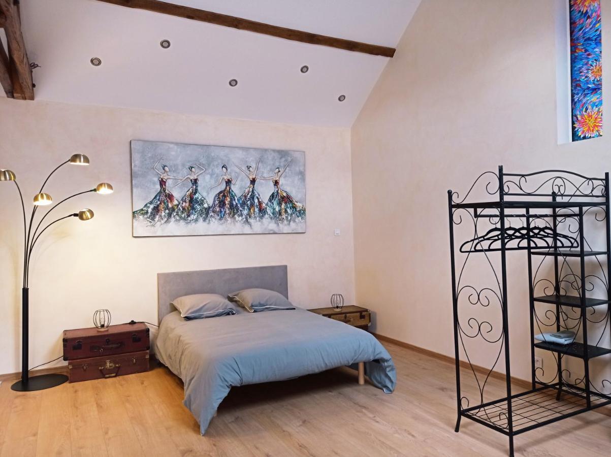 Saint-Angel  La Grange De Marie A St Angel - Magnifique Grange Renovee En Loft Pour 1 A 6 Persヴィラ エクステリア 写真