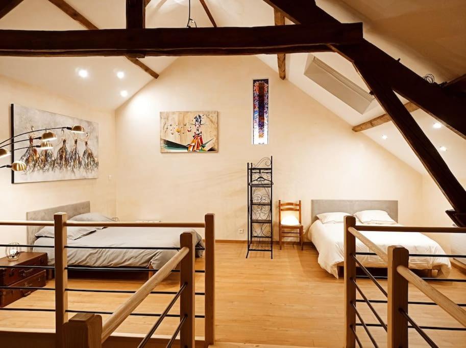 Saint-Angel  La Grange De Marie A St Angel - Magnifique Grange Renovee En Loft Pour 1 A 6 Persヴィラ エクステリア 写真