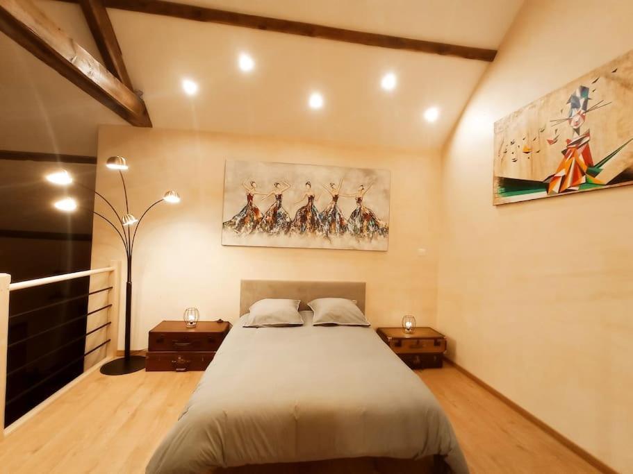 Saint-Angel  La Grange De Marie A St Angel - Magnifique Grange Renovee En Loft Pour 1 A 6 Persヴィラ エクステリア 写真