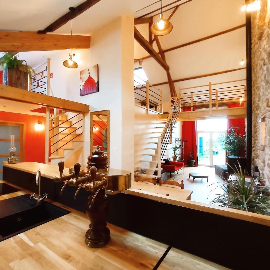 Saint-Angel  La Grange De Marie A St Angel - Magnifique Grange Renovee En Loft Pour 1 A 6 Persヴィラ エクステリア 写真
